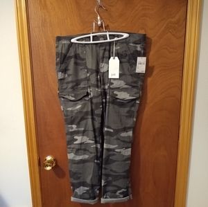 Camo pants